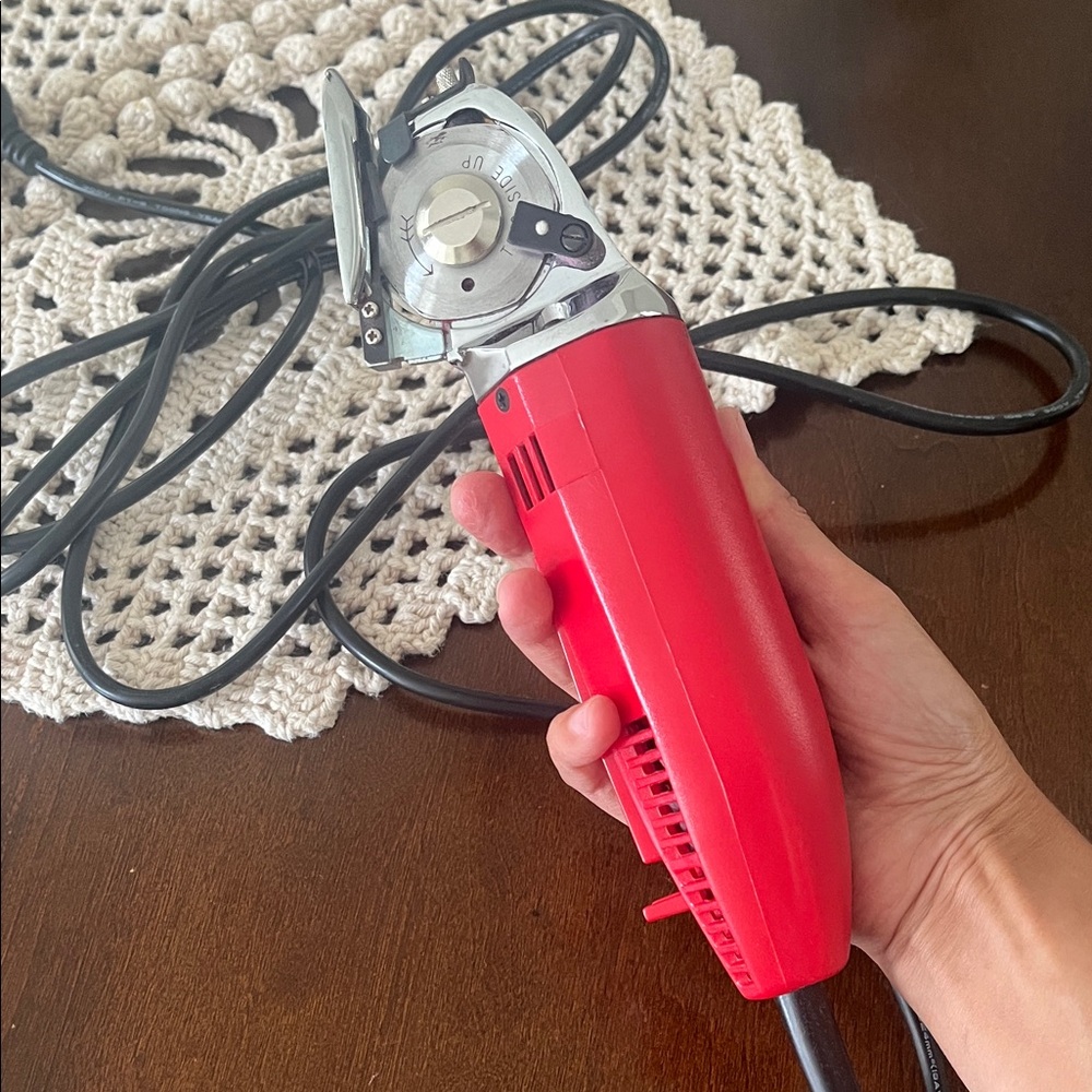 Electric Fabric Cutter with Red Handle